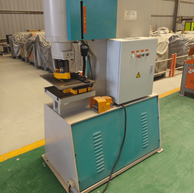 Industrial hydraulic punching equipment