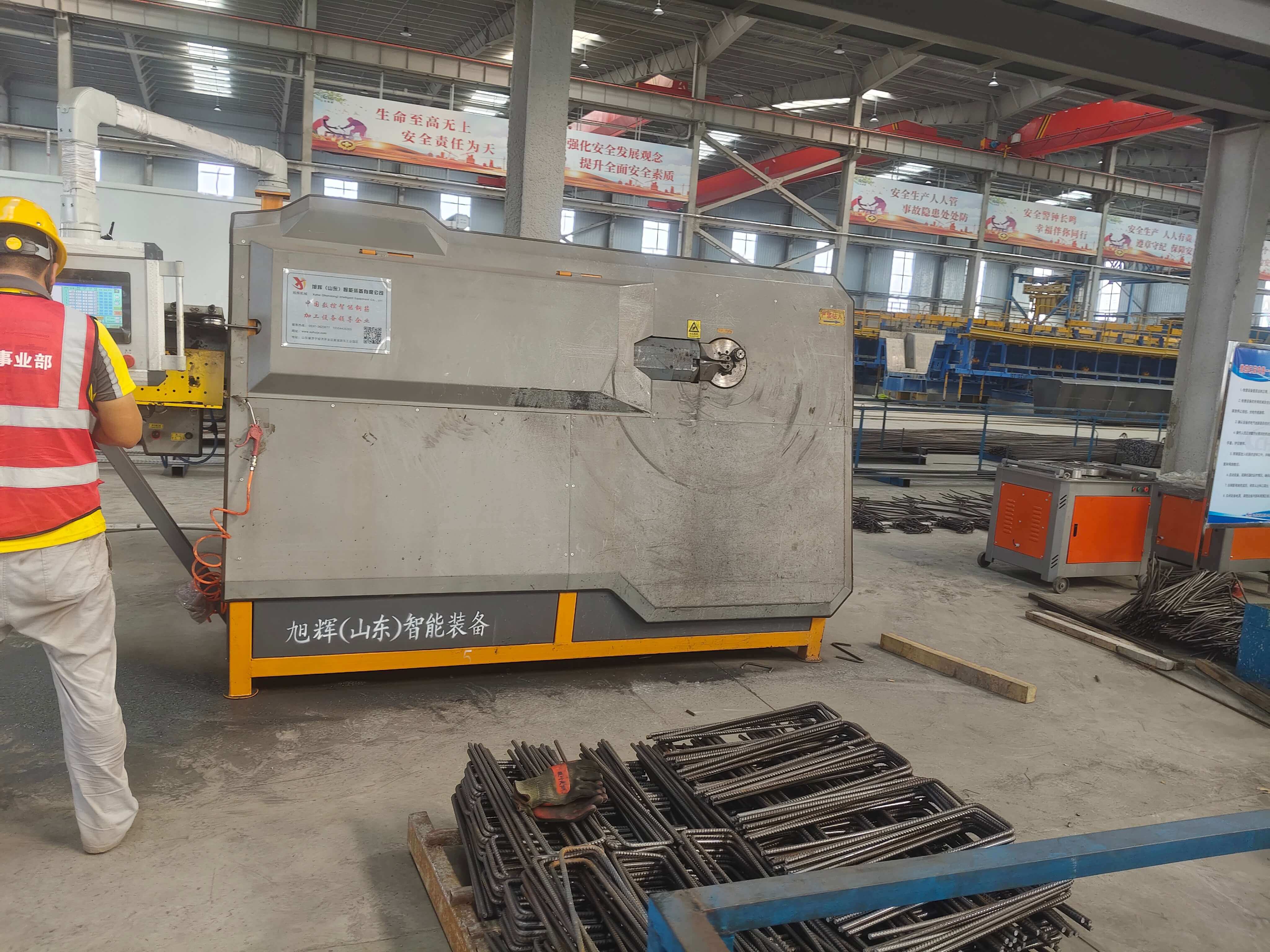 Fully automatic CNC steel bar stirrup bender in factory