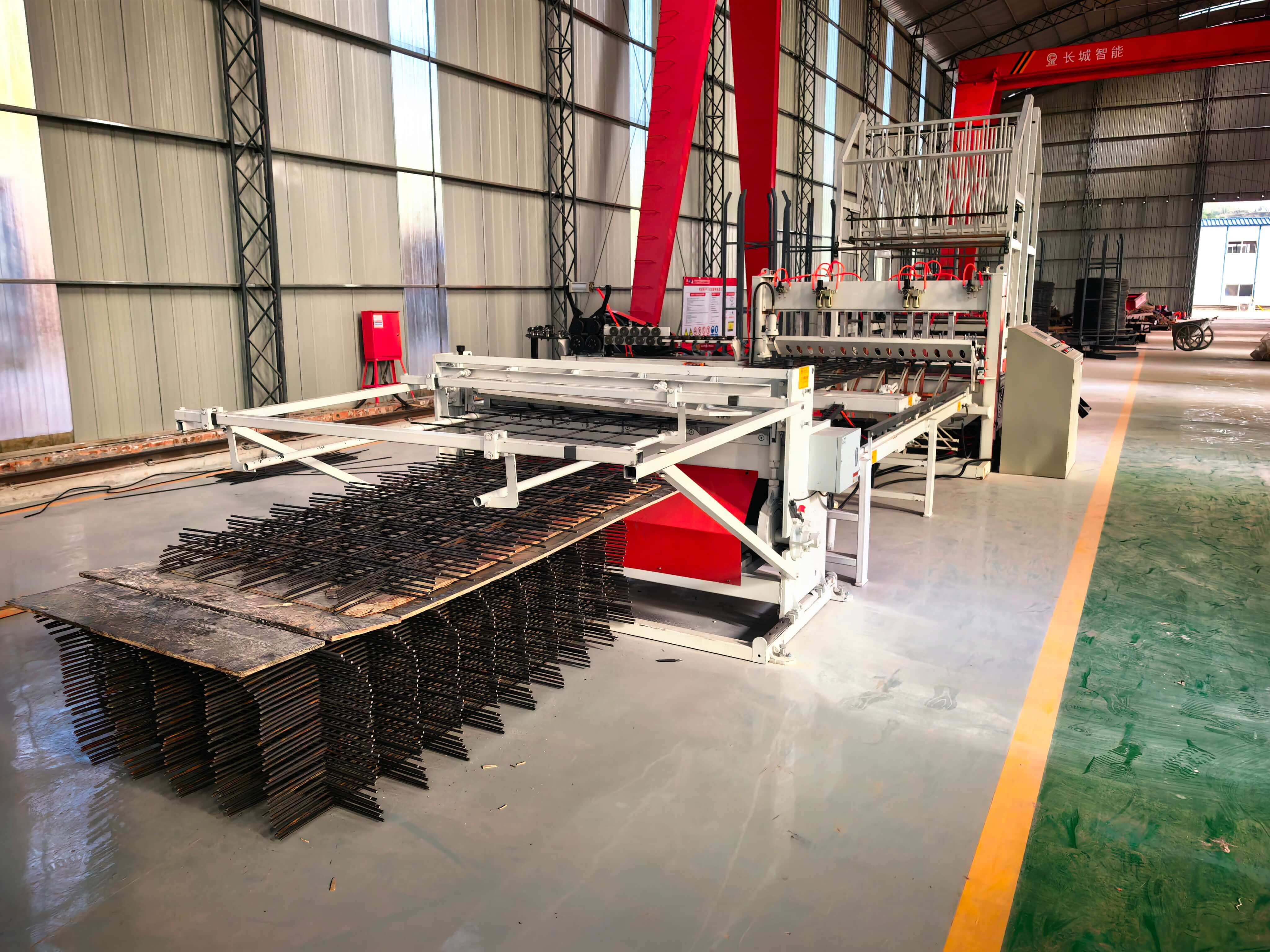Smart steel mesh welding production line in factory