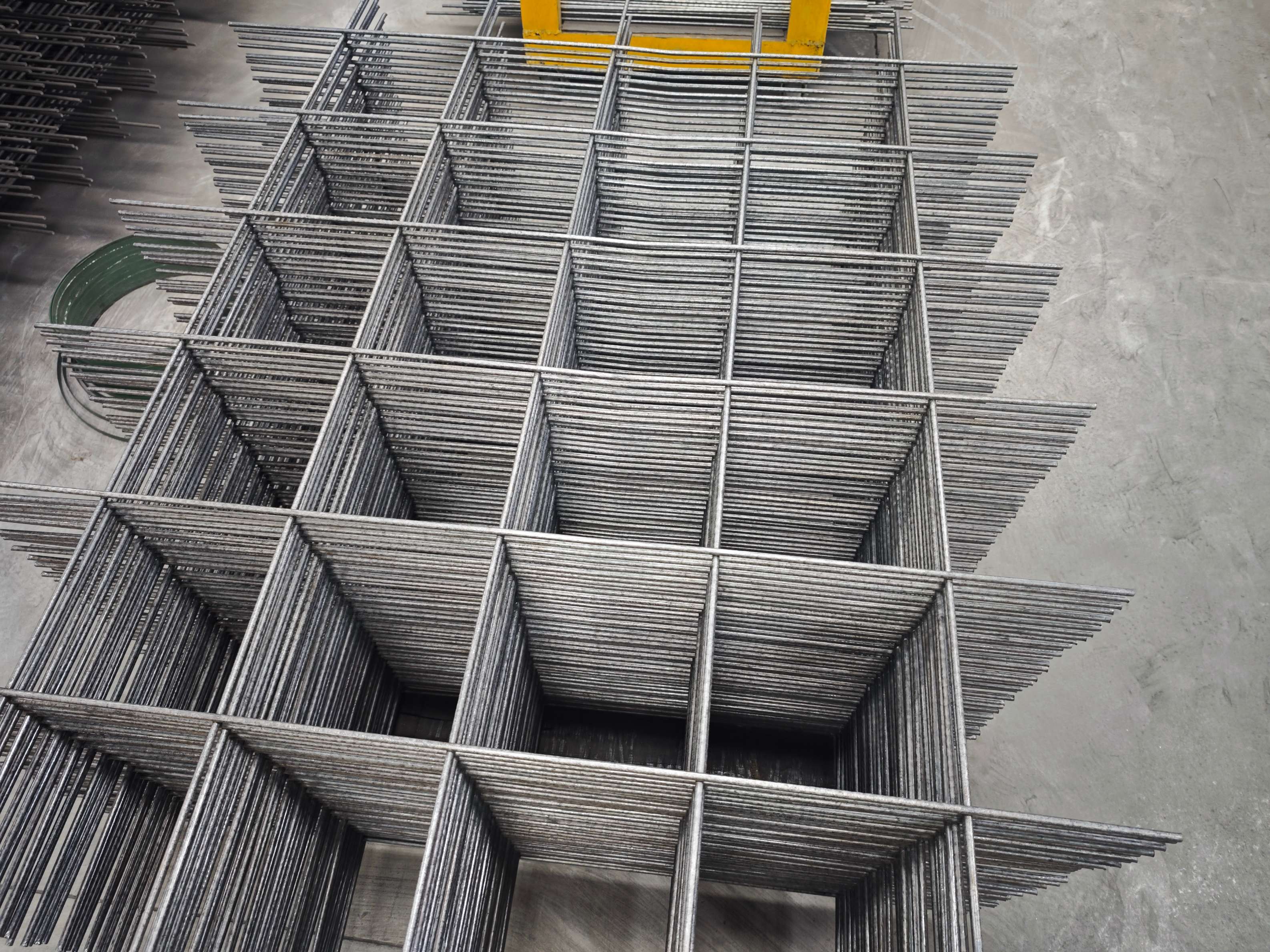 Rebar mesh welding machine operation