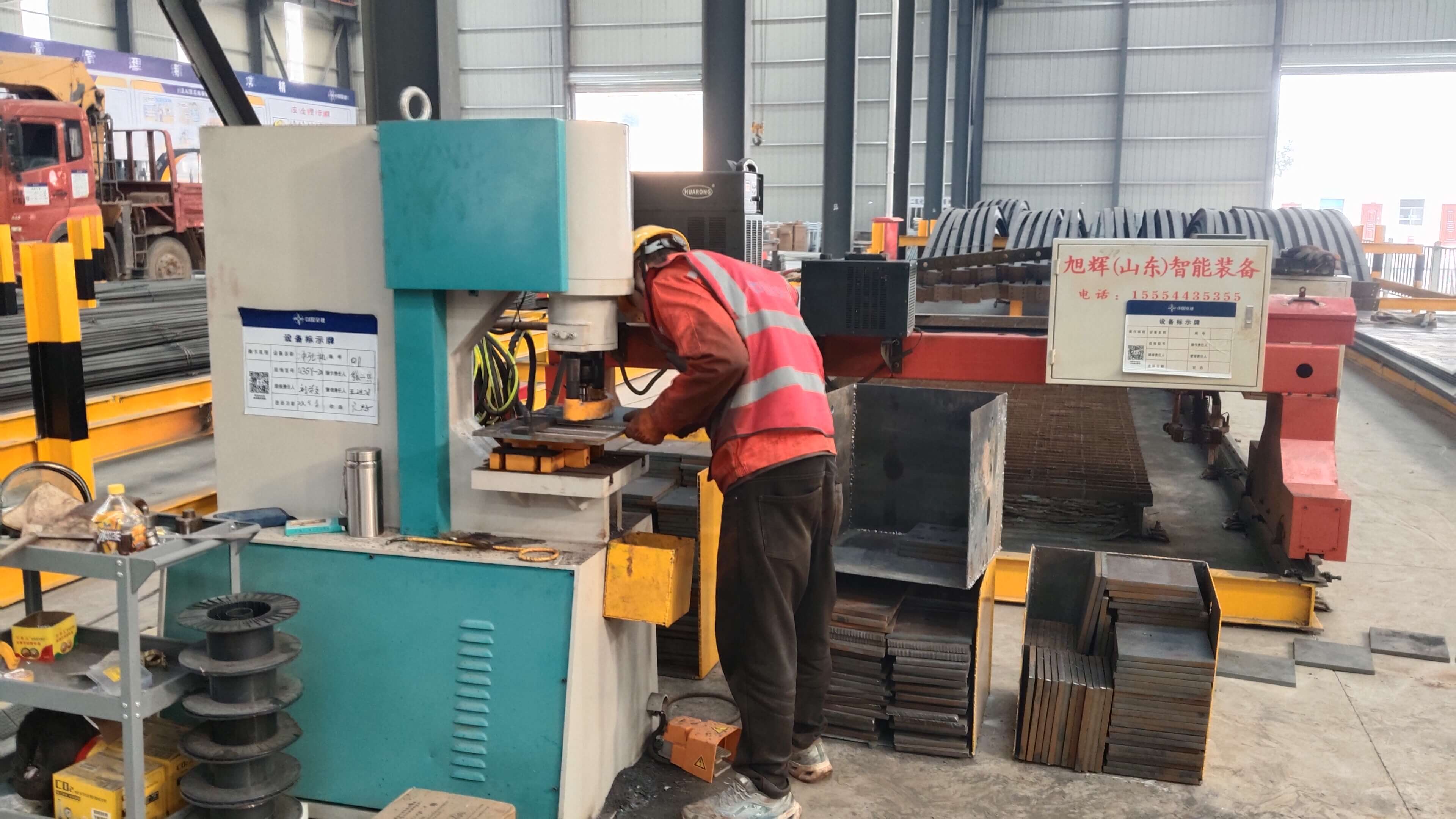 Hydraulic punching machine in rebar processing factory