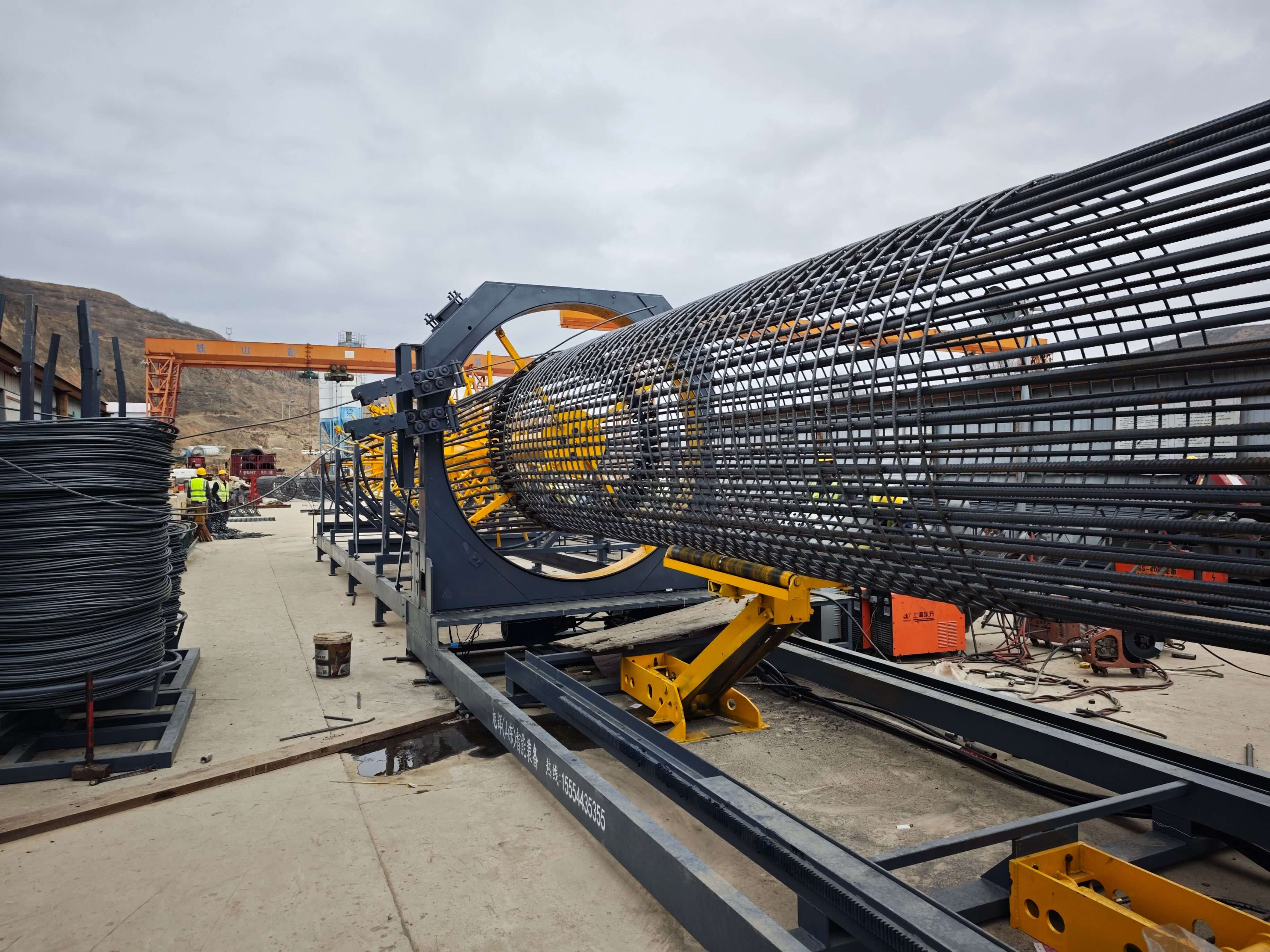 Steel reinforcement cage production line with automated equipment