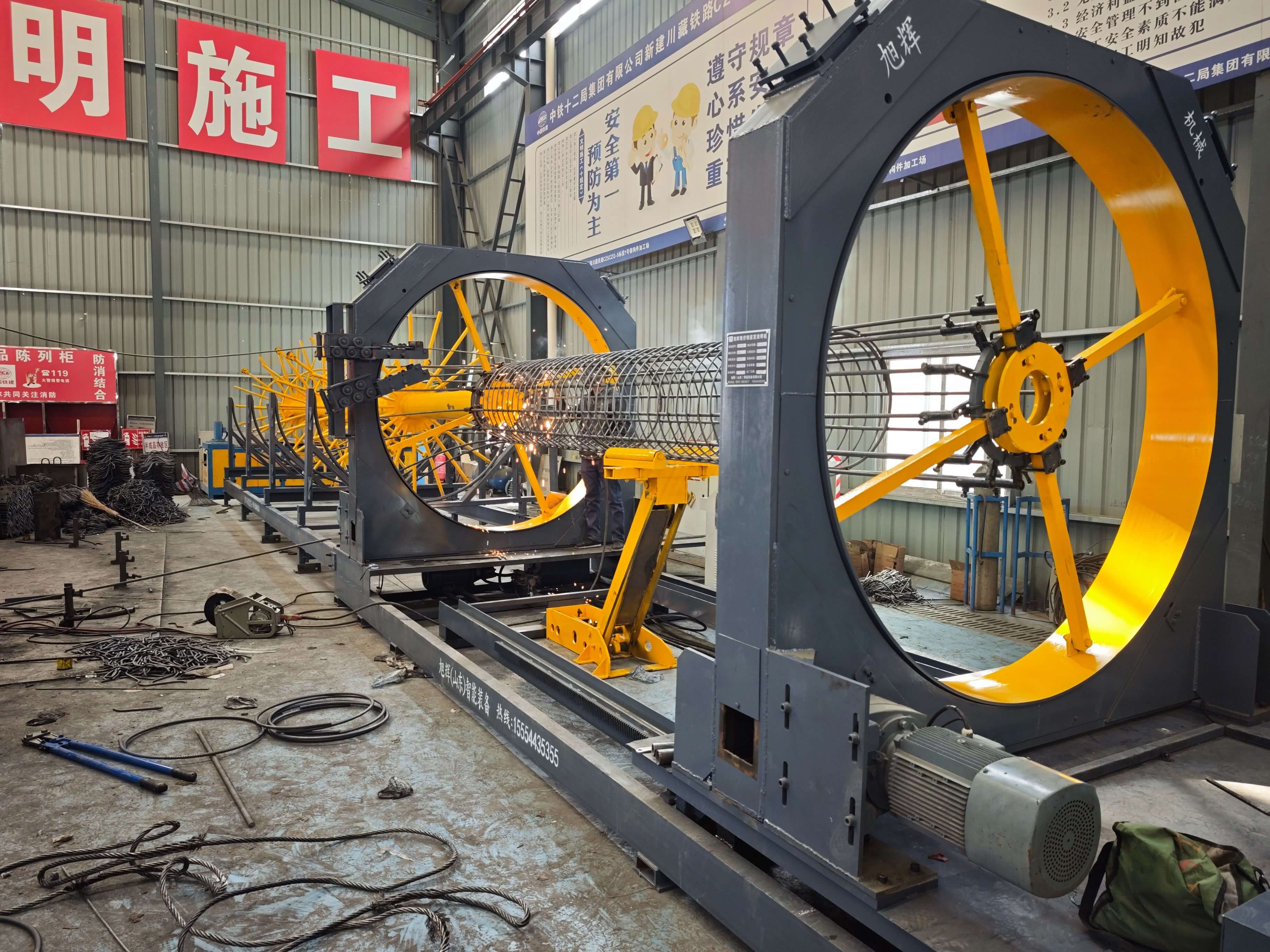 Industrial winch manufacturer