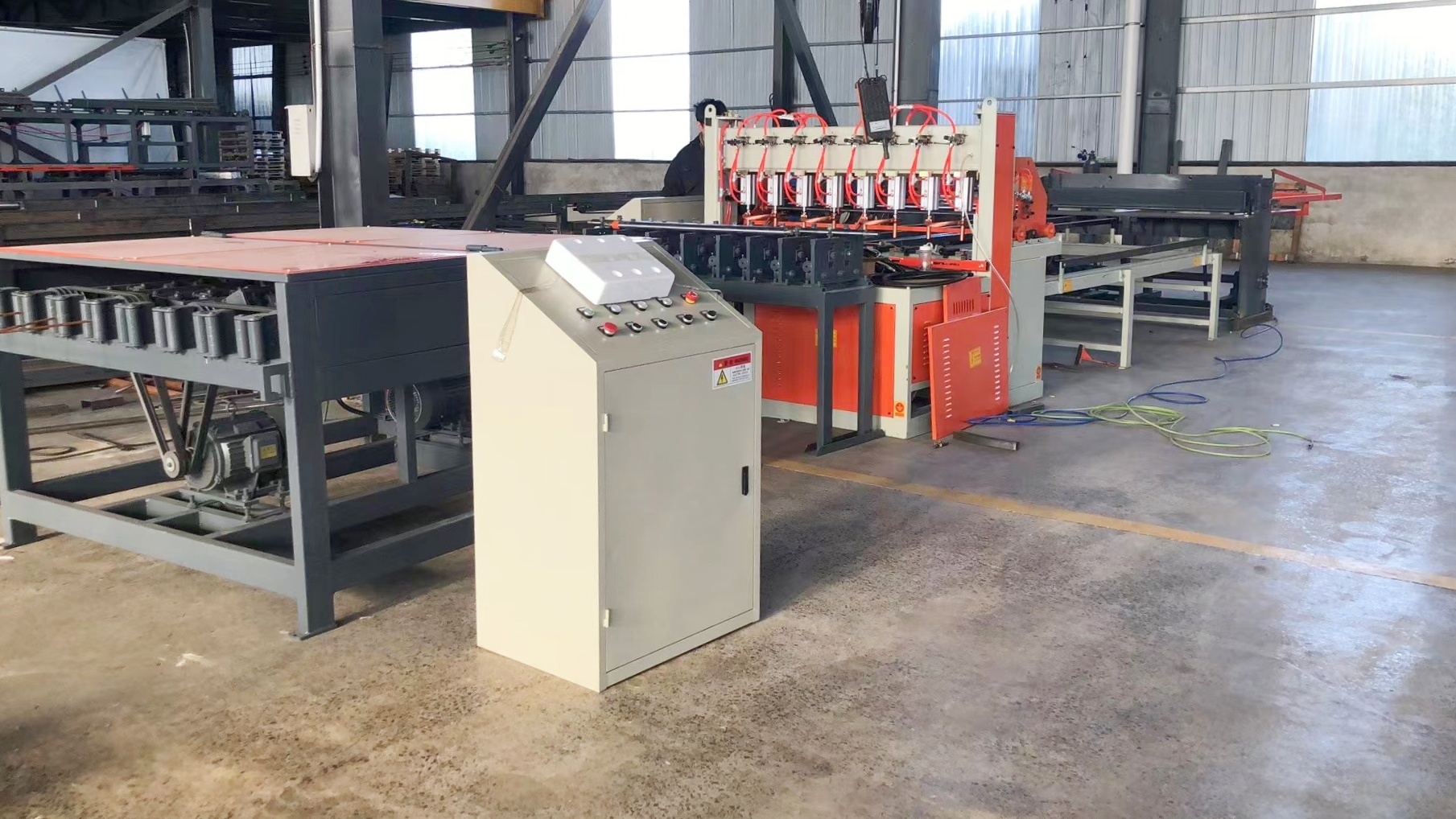 Steel mesh welding machine for construction projects