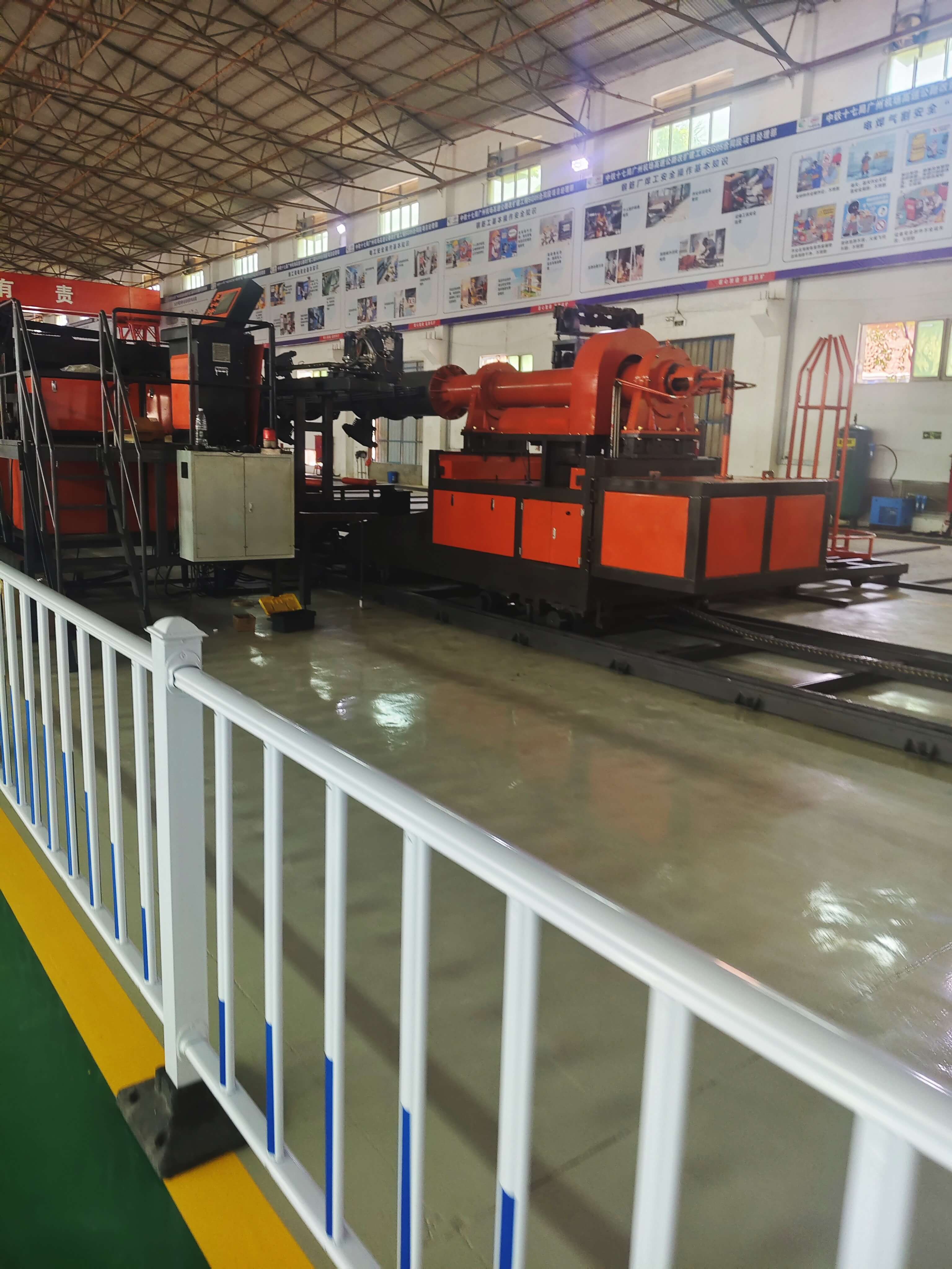 Steel reinforcement cage rolling workstation in factory